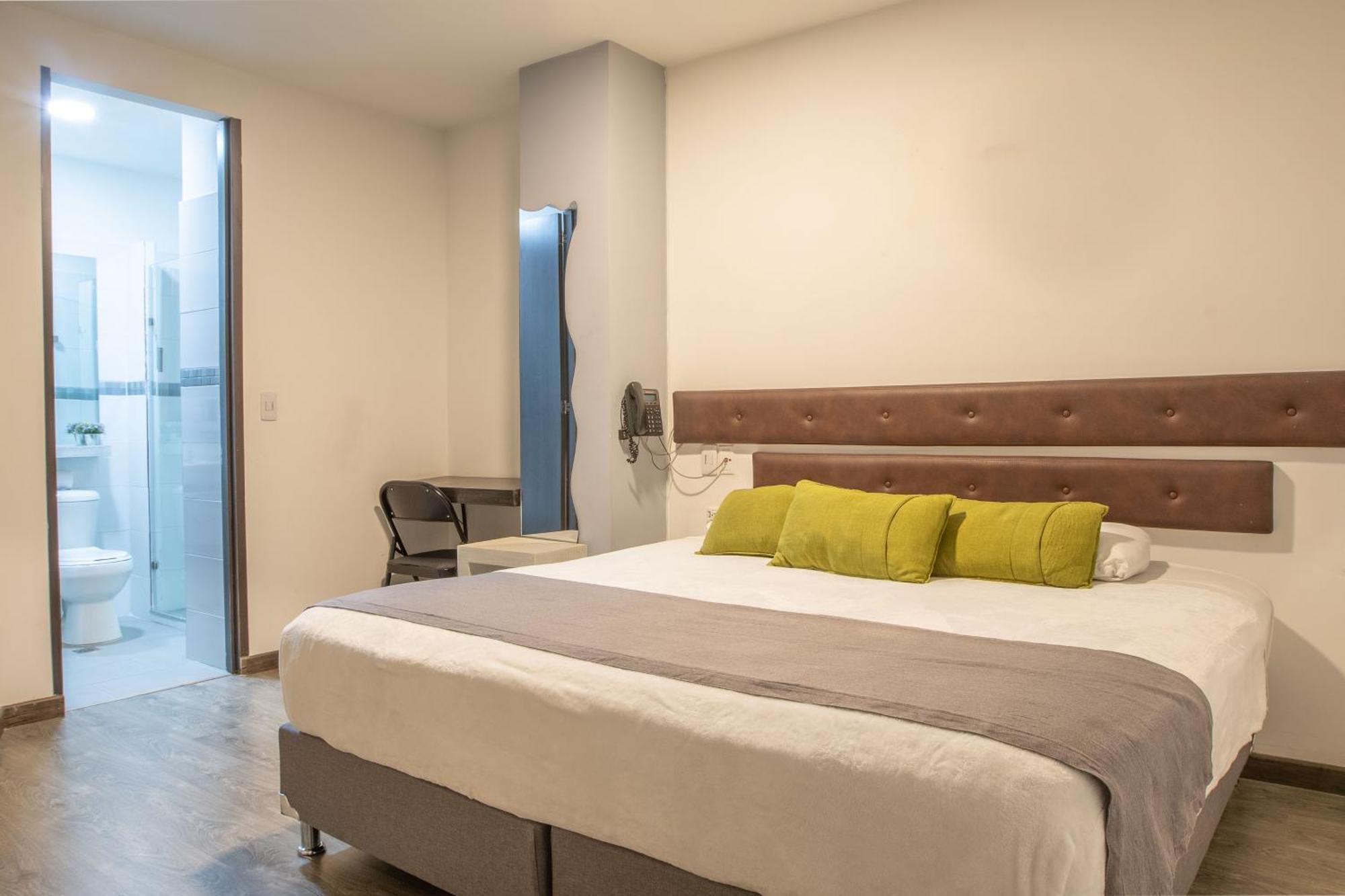 בוגוטה Hotel Wess מראה חיצוני תמונה