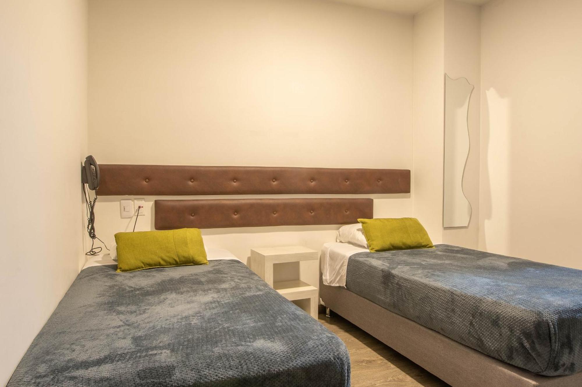בוגוטה Hotel Wess מראה חיצוני תמונה