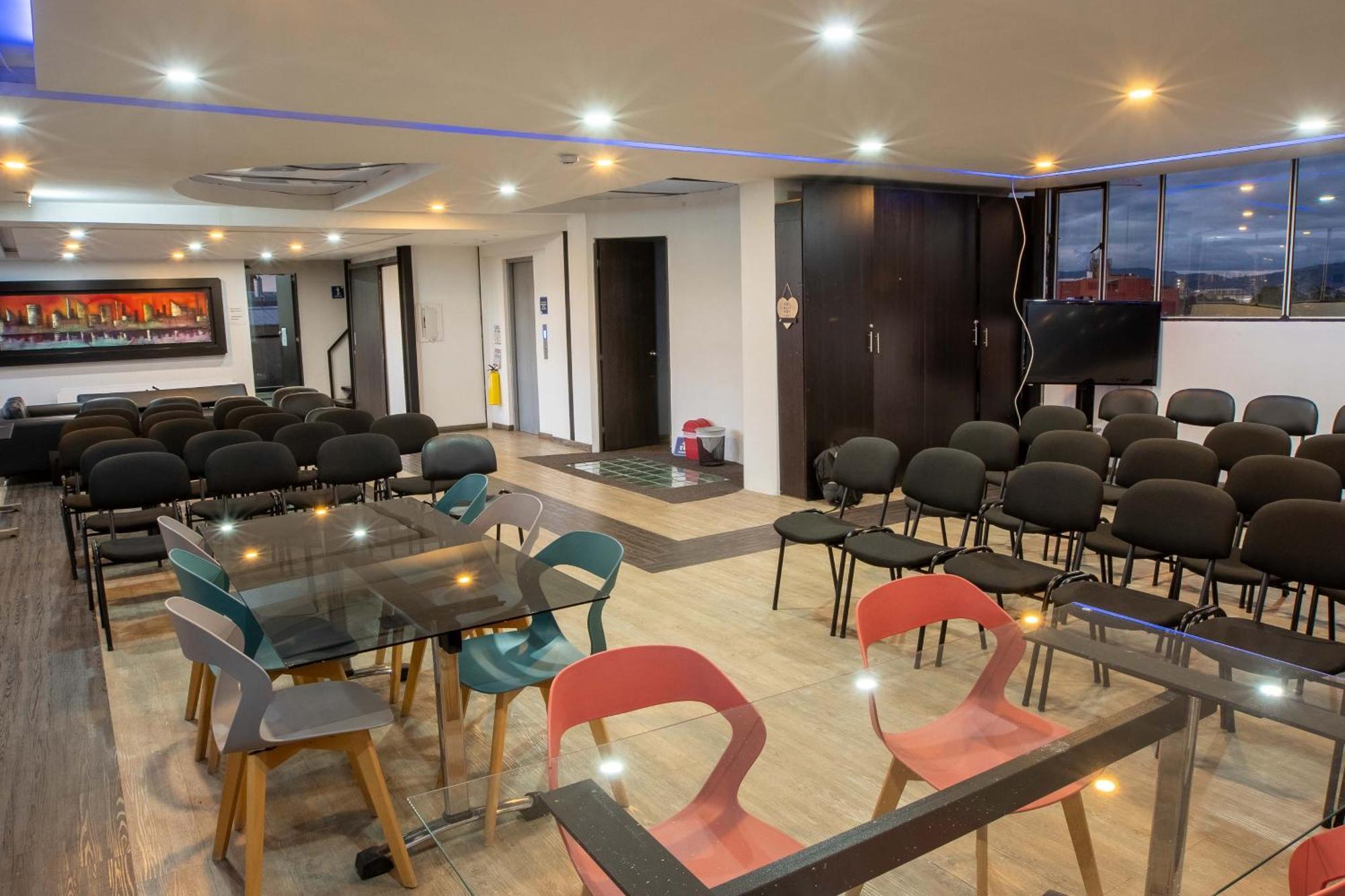 בוגוטה Hotel Wess מראה חיצוני תמונה