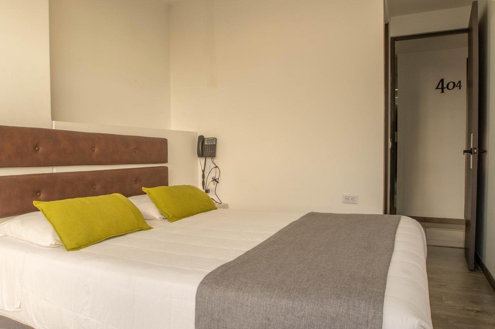 בוגוטה Hotel Wess מראה חיצוני תמונה