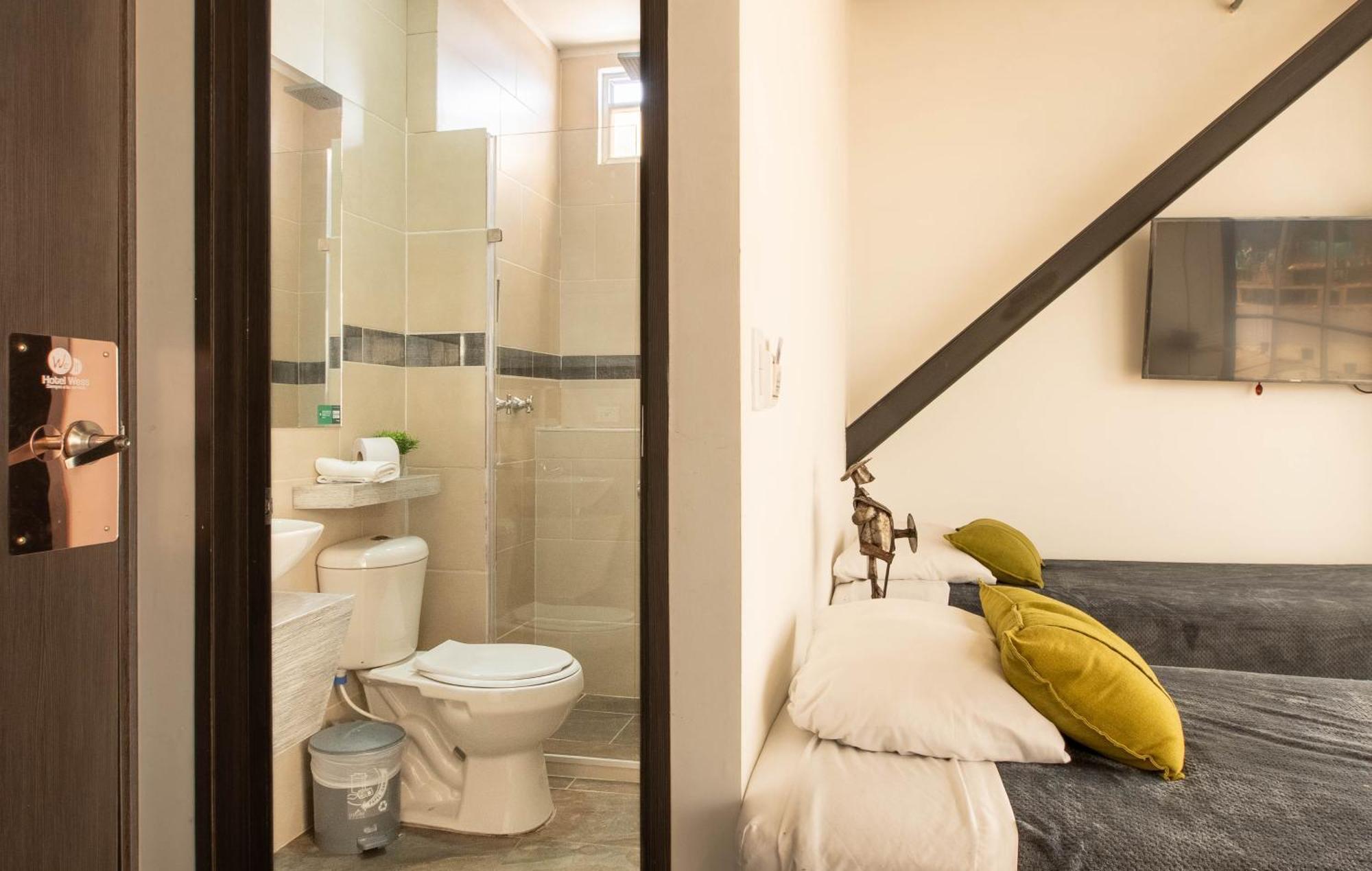 בוגוטה Hotel Wess מראה חיצוני תמונה